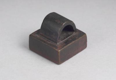 图片[2]-Bronze seal cast with “Ayang zhang yin”, Han dynasty (206 BCE-220 CE)-China Archive